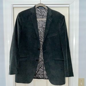 Great sport coat in a 40 regular!